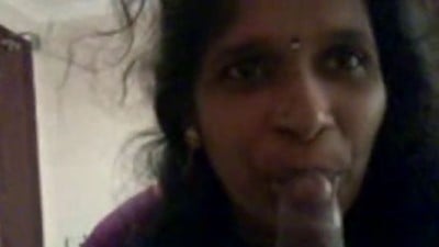 Pollachi raani sunniyai mutham seithu sappum gramathu sex video