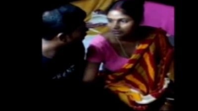 Savitha Wife XNXX Tamil Hidden Saree Sex Video