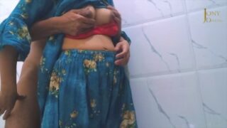 Pondati Sister Kuda Bathroom Ulle Hot Sex