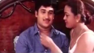 Shakeele akka paiyan udan sex seiyum tamil movie porn videos