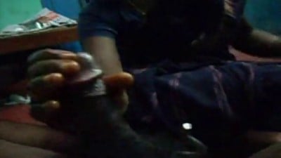 Village manaivi kai adithu kanju edukum tamil handjob sex videos