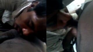 Pool urinthu oombi vinthu kudikum tamil boys sex video