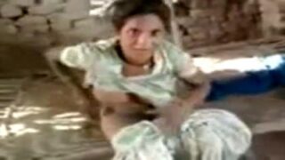 Pollachi village wife kuthiyil ool seithu vinthu irakum sex videos