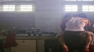 Anni kolunthan kitchen roomil sex