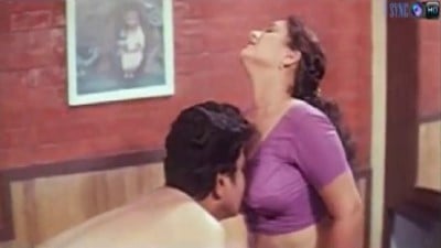 Big boobs manaiviyai kala kathalan ool seiyum sex padam