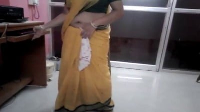 Office wife saree aninthu idupu kanbikum porn sex videos