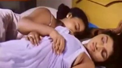 Urangum thozhiyai ool seiyum tamil lesbian sex - tamil girls sex