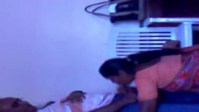 Salem office maid blowjob ool seithu vinthu kudikum porn video