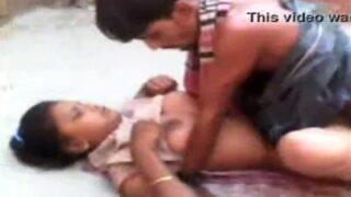 Krishnagiri village desi kuthiyai kanbithu ool seiyum outdoor sex video
