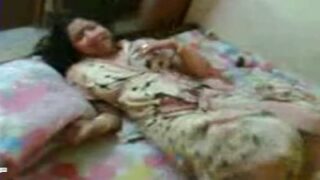 Thiruppur 38 age aunty pool sappi ool seiyum sex video