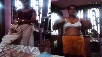 400px x 225px - Vellore aunty jakit kayati mulai paal edukum sex video - tamilsex