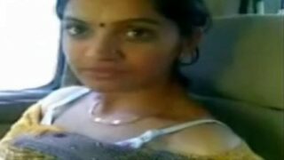 Thiruchirappalli wife mulai pisainthu paal edukum sex capture