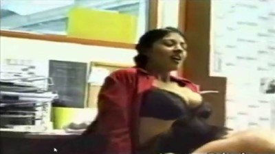 Girls At The Office Sex - Maid aan tamil office manager girl kuthi naki ookum sex video