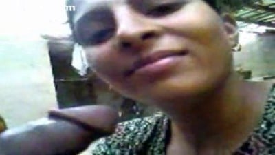 Gramathu pen akka purushan sunniyai sappum sex clips