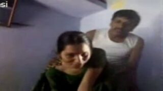 Salem village pakathu veetu wife saree thuki ookum sex scene