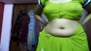 Nude boobs kanbithu jacket aniyum saree sex clips