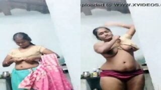 Housewife pathini aunty mulai kanbithu jacket anigiraal