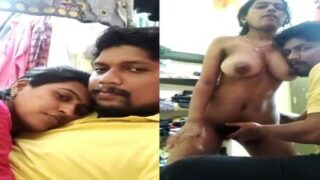 Sexy pen mulai pundaiyai sappi viral podum hottest clip