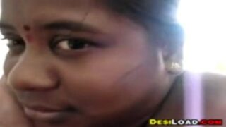 Madurai aunty ilam kathalan sunniyai sappum new capture