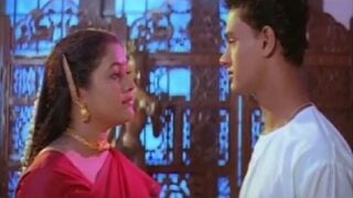 Sexy aunty saree kayati ilam aan koothi naki ool seiyum sex movie