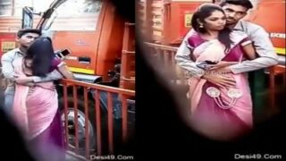 Local ilam pen soothu mulaiyai pisaithu ool panum public sex tape