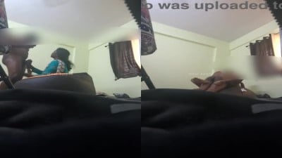 Aunty tamil hidden camera irupathu theriyamal sex seikiral