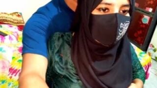 Muslim aunty dubai purushanai cheating seithu sex seikiral