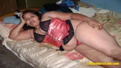 Vellore aunty kathalan udan phone call sex talk seigiral