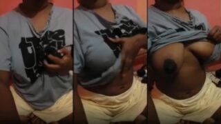 Telugu ponnu live video callil mulai pisainthu kattukiral