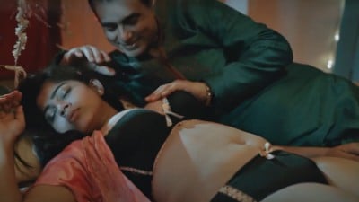Kamaveri uncle ilam pen and aunty udan sleep sex panum film