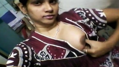 Theni item wife nude mulai kanbithu ool pana azhaikiraal