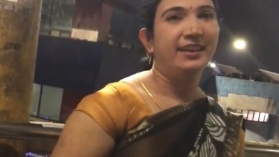 Koyambedu item aunty matterku rate pesum clip