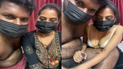 Malayalam speaking couple pool oombi live ool seigirargal