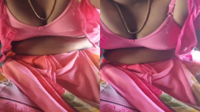 Tiruchirappllai local village aunty shows her mulai to bf