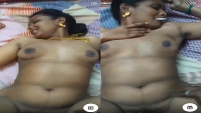 Madurai item aunty mom mulai paal eduthu ookiraan