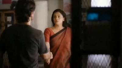 Ilam paiyan vishwaroobam nadigai udan ool panum padam